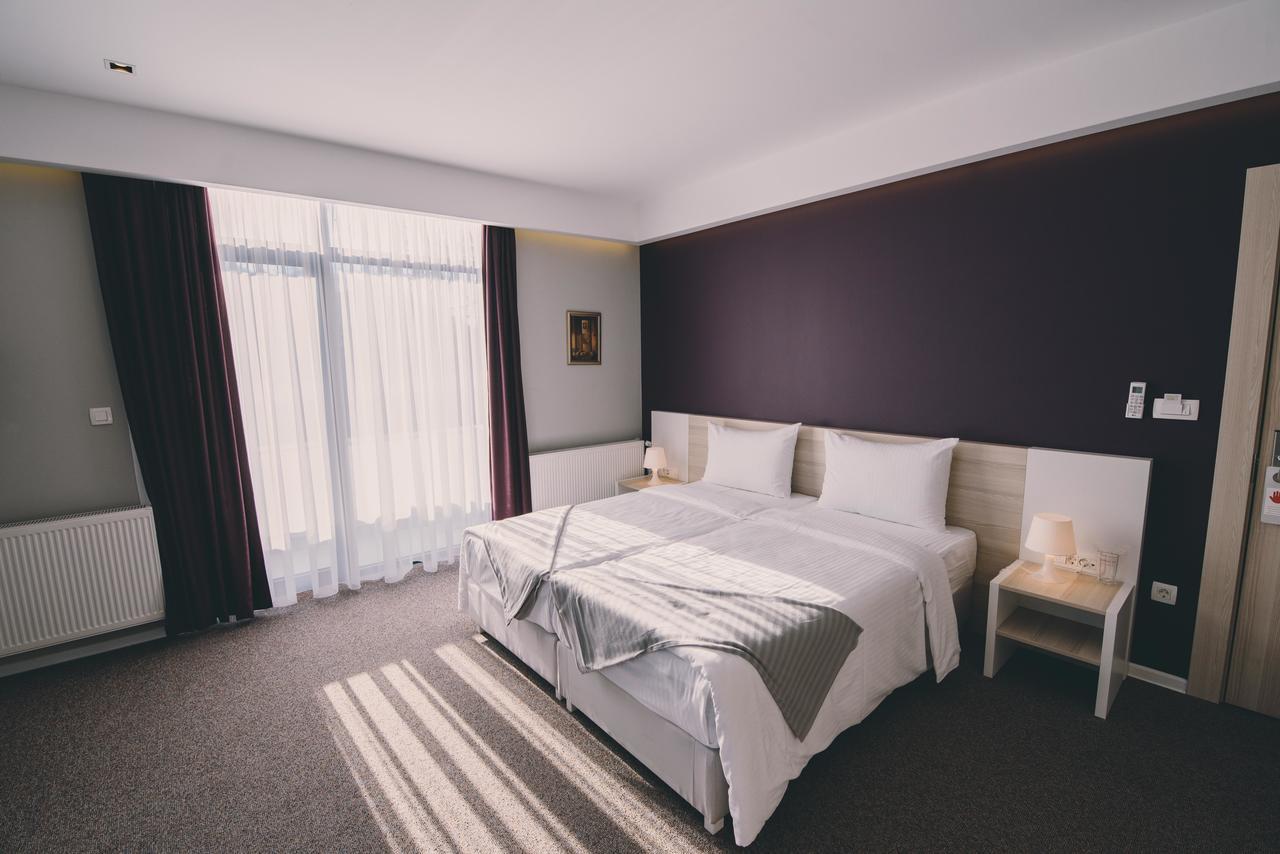 Hotel Nova Bentbasa ซาราเยโว ภายนอก รูปภาพ