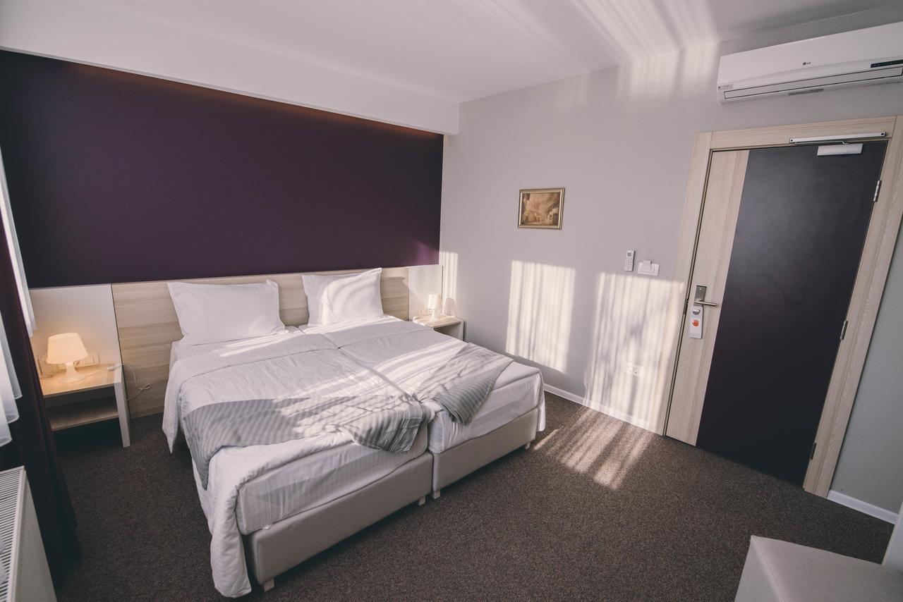 Hotel Nova Bentbasa ซาราเยโว ภายนอก รูปภาพ