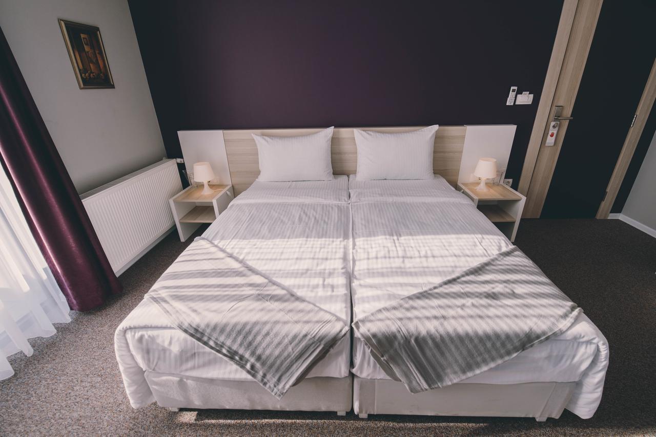 Hotel Nova Bentbasa ซาราเยโว ภายนอก รูปภาพ