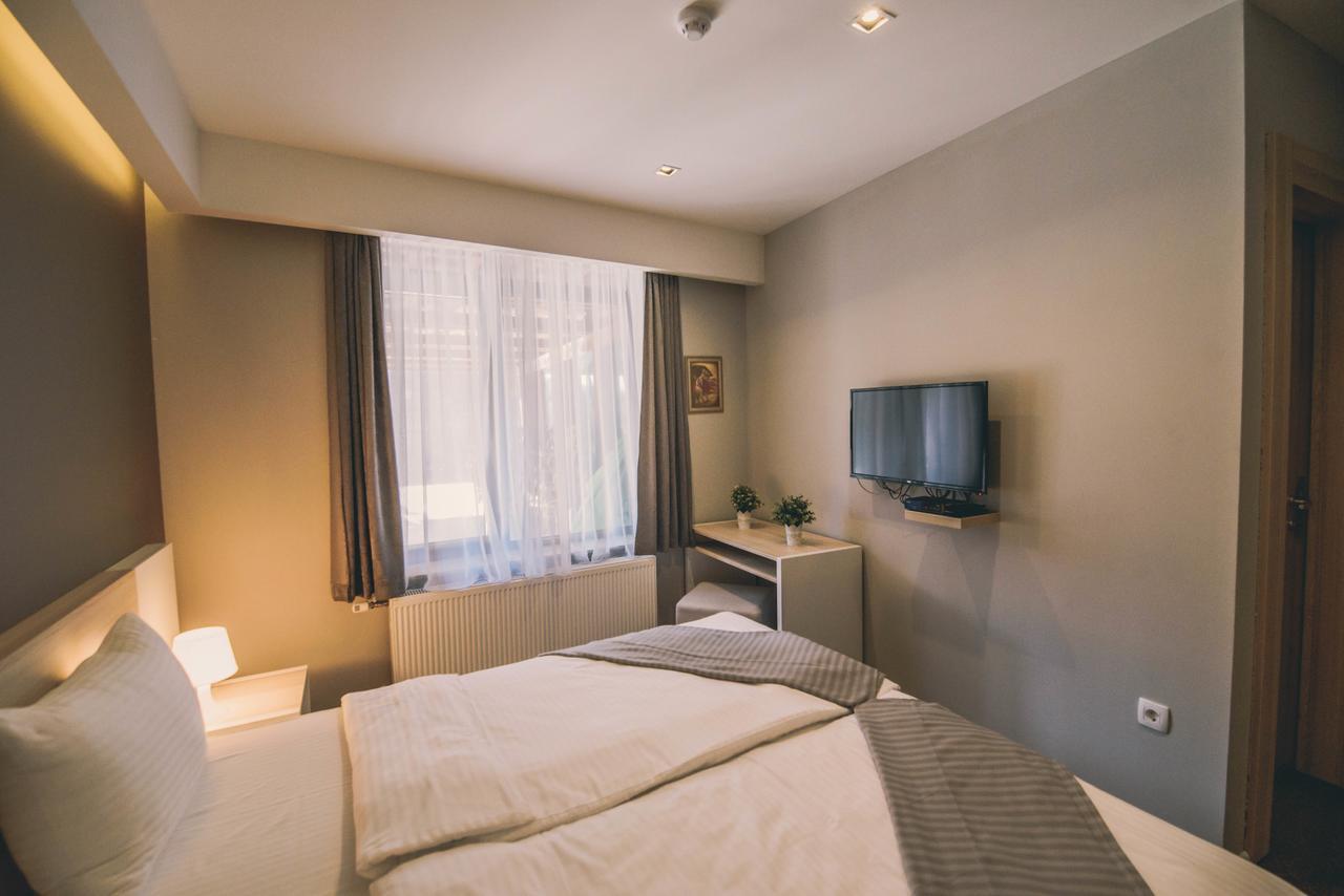 Hotel Nova Bentbasa ซาราเยโว ภายนอก รูปภาพ
